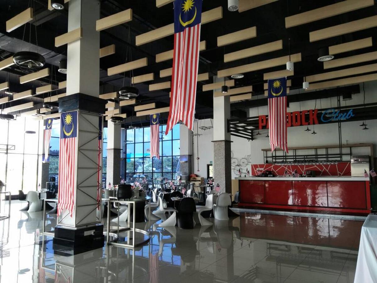 Hype Motorsport Hotel Nilai Dış mekan fotoğraf